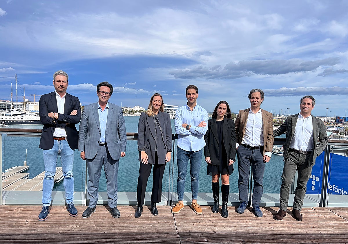 Representantes de la primera asociación legal del metaverso de España