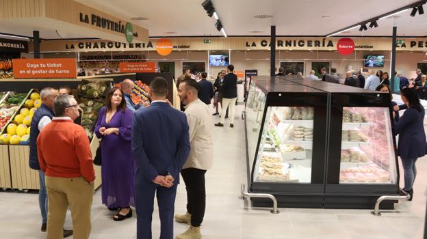 Imagen de parte del interior del nuevo supermercado de Alsara