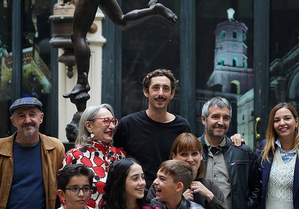 Equipo de la película de la Sección Oficial ‘El maestro que prometió el mar’