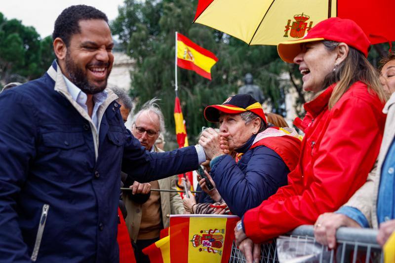 El secretario general de VOX y presidente del Grupo Parlamentario en Cataluña, Ignacio Garriga, a su llegada a la manifestación contra la amnistía