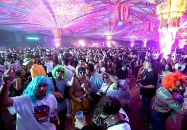 Elrow Córdoba: las redes se encienden tras los robos de móviles y carteras en el festival