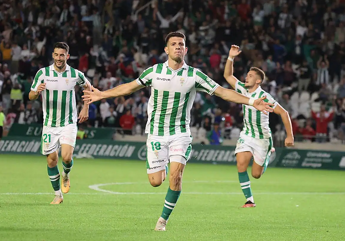 Alberto Toril celebra su gol ante el Recreativo de Huelva la pasada jornada