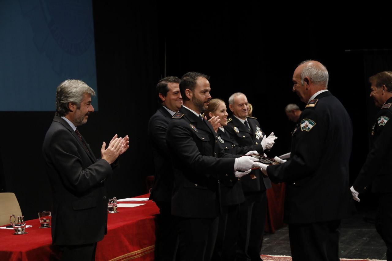 Fotos: La sobria celebración del patrón de la Policía Local de Córdoba