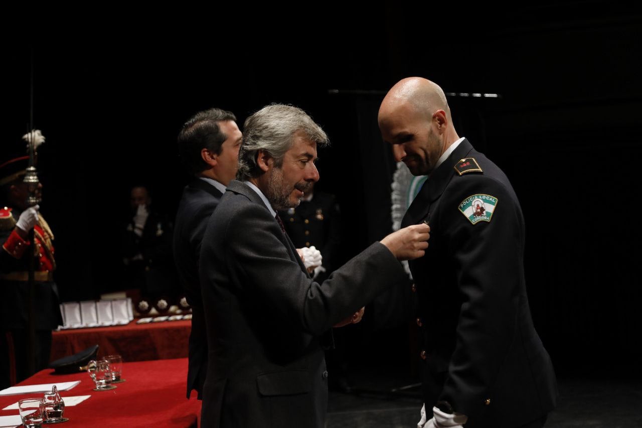 Fotos: La sobria celebración del patrón de la Policía Local de Córdoba