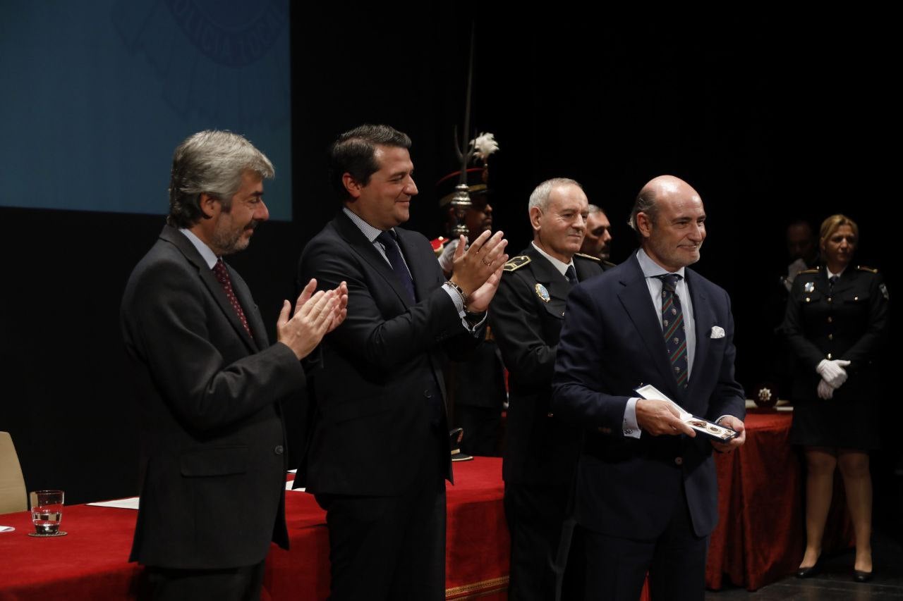 Fotos: La sobria celebración del patrón de la Policía Local de Córdoba