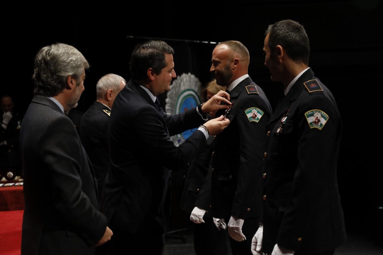 Fotos: La sobria celebración del patrón de la Policía Local de Córdoba