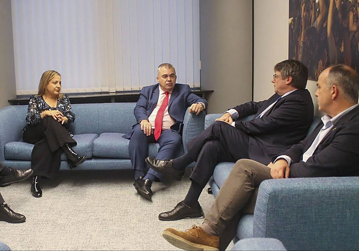 Iratxe García participó en la reunión entre el expresidente de la Generalitat, Carles Puigdemont, y el secretario de organización del PSOE, Santos Cerdán