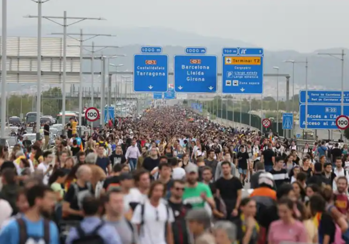 La marcha previa al asalto del aeropuerto del Prat