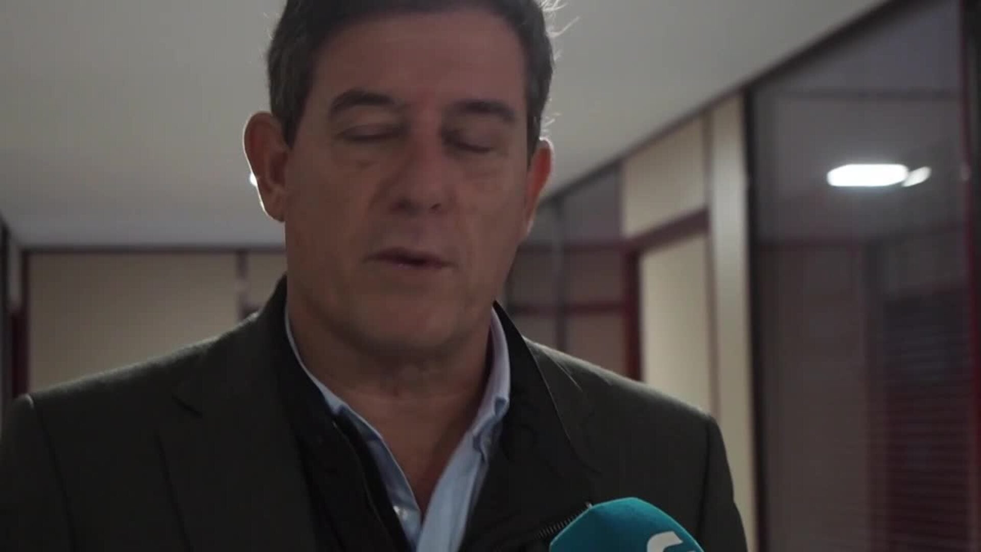 José Ramón Gómez Besteiro vota en la consulta a la militancia del PSOE