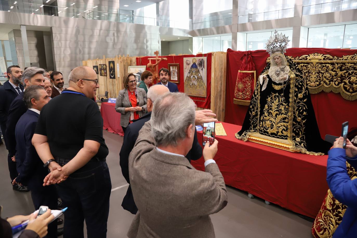 Fotos: el atractivo encuentro empresarial cofrade en Córdoba