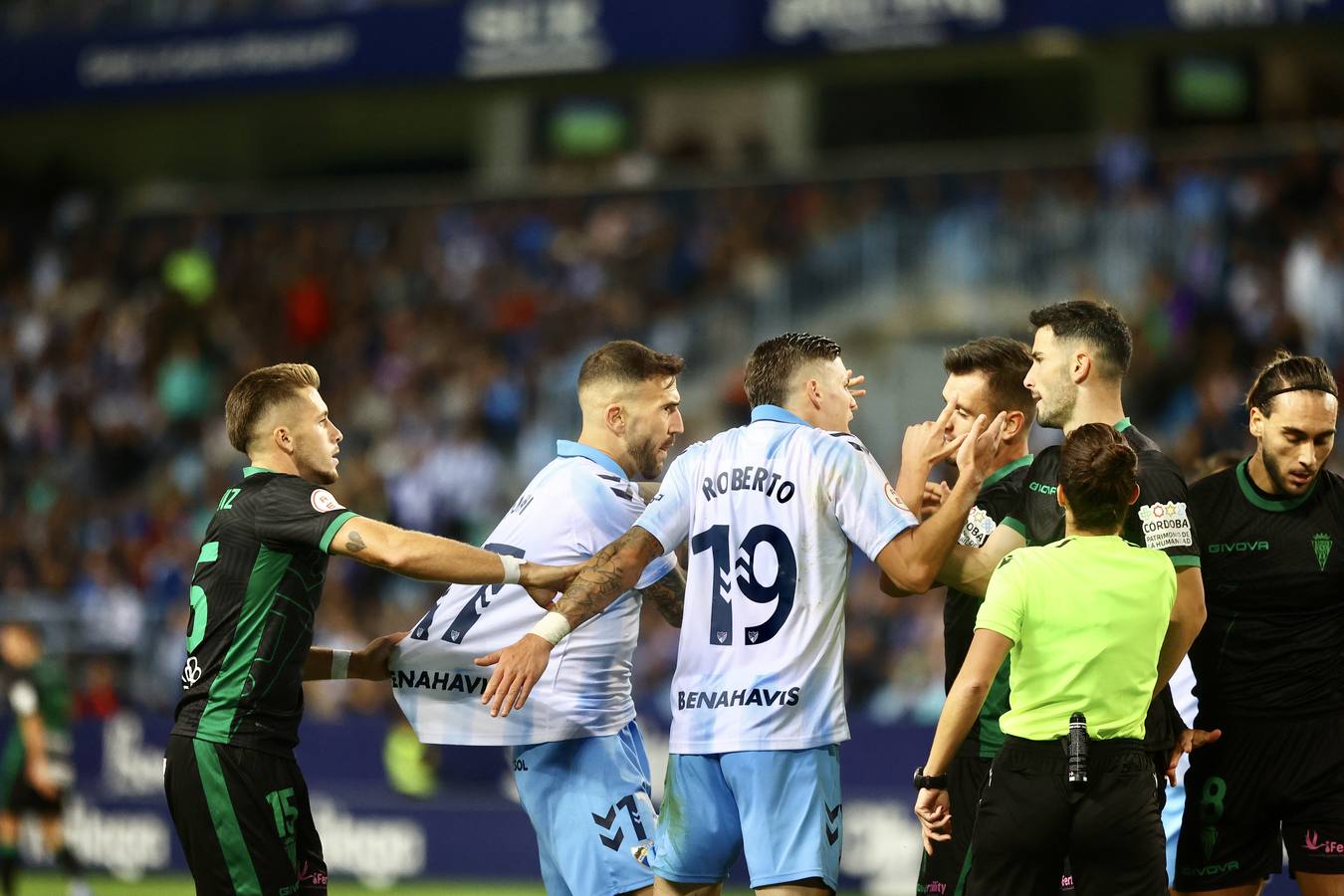 Fotos: emoción, pasión en las gradas, buen juego... el empate del Córdoba CF que supo a poco