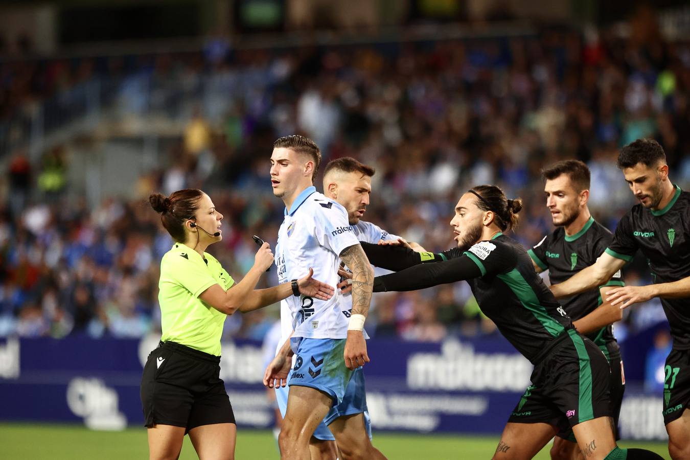 Fotos: emoción, pasión en las gradas, buen juego... el empate del Córdoba CF que supo a poco