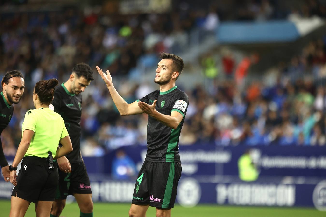 Fotos: emoción, pasión en las gradas, buen juego... el empate del Córdoba CF que supo a poco