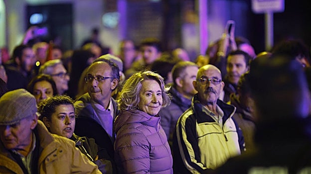 Protesta contra la amnistía junto a la sede del PSOE en Madrid