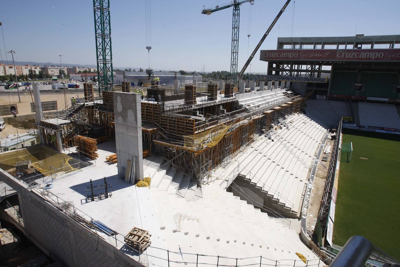 Las fotos más impactantes de los 30 años de historia del estadio El Arcángel