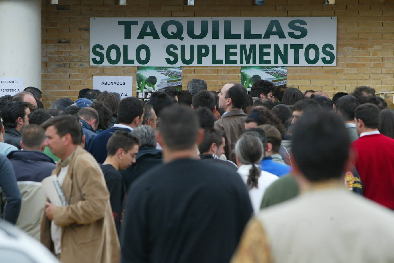 Las fotos más impactantes de los 30 años de historia del estadio El Arcángel