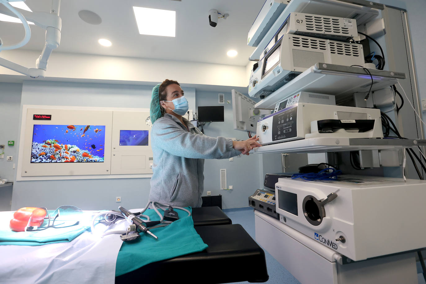 Fotos: el espectacular nuevo quirófano inteligente del Hospital Reina Sofía