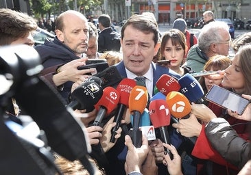 Mañueco pide a Barbón «reflexión sobre la responsabilidad» del PSOE tras llamarle «traidor» Gallardo