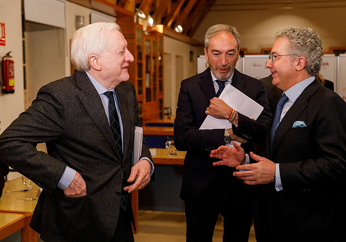 El Consejo de Cámaras de Comercio celebra un Pleno en la Real Fábrica de Cristales de La Granja, coincidiendo con el 120 aniversario de la Cámara de Segovia