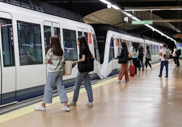 «He dejado una mochila en el Metro y va a explotar en cinco minutos»: un falso aviso de bomba obliga a desalojar tres estaciones en Madrid