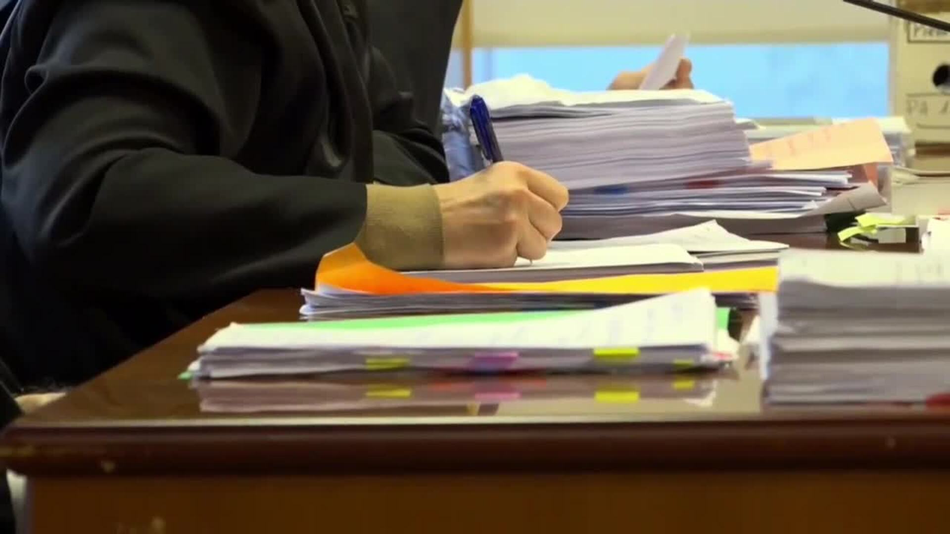 El exalcalde de Sabadell Manuel Bustos se sienta en el banquillo por el ...