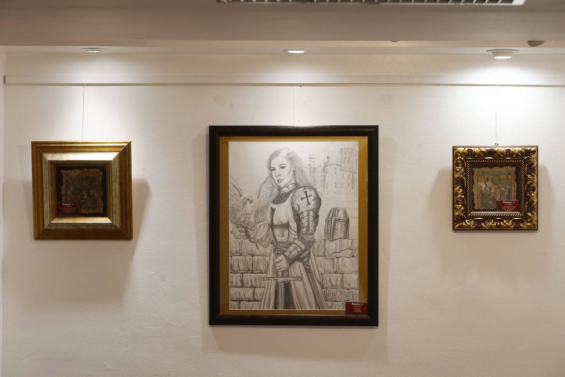 Fotos: La curiosa exposición de Isabel Carrión sobre los templarios en Córdoba