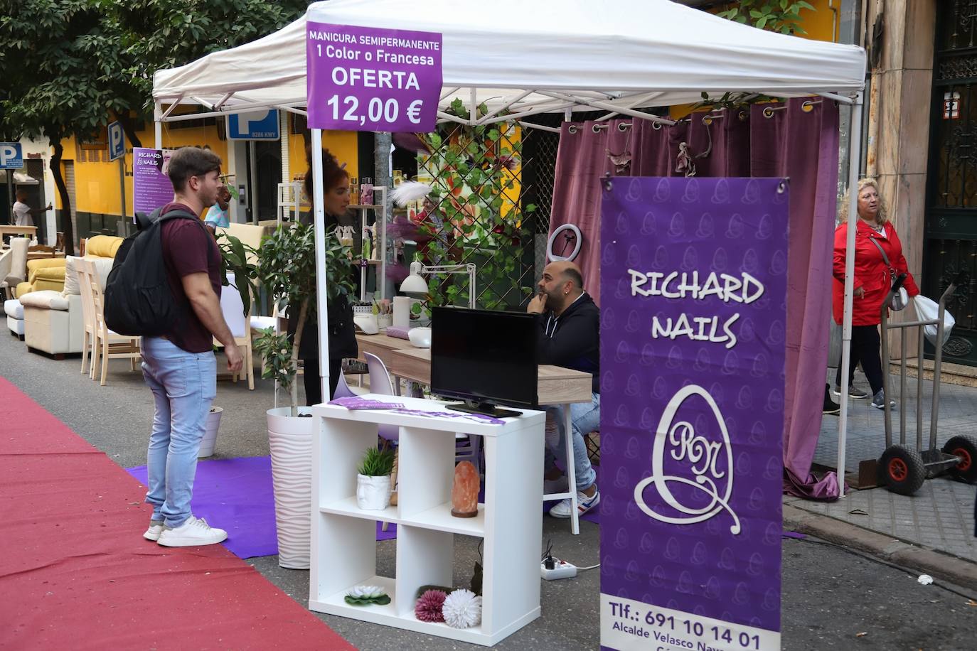 Fotos: La &#039;Shoping Garden&#039; de Ciudad Jardín lleva el comercio a la calle