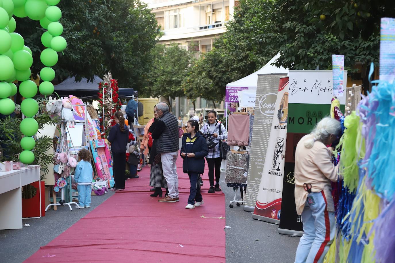 Fotos: La &#039;Shoping Garden&#039; de Ciudad Jardín lleva el comercio a la calle