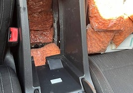 Golpe al tráfico internacional de éxtasis: descubren 38.000 pastillas ocultas en un coche en Alicante