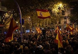 Acuerdo de investidura PSOE - PNV y Junts: reacciones a la amnistía y protestas en Ferraz hoy, en directo