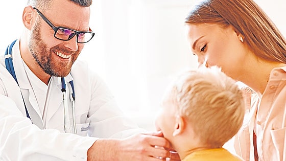 Los médicos de Andalucía serán parte de la red de vigilancia contra el maltrato infantil