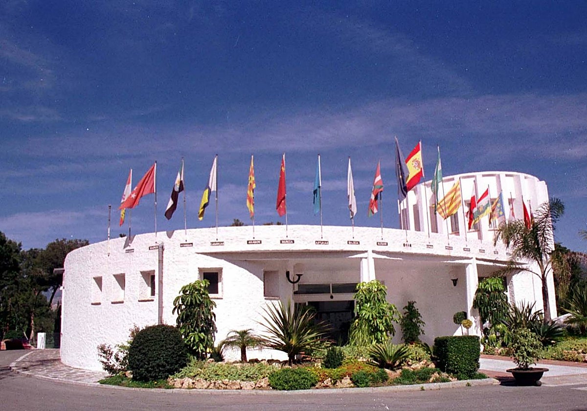 Edificio de recepción de la residencia de tiempo libre de Marbella