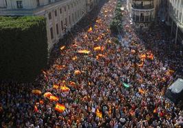 Manifestaciones contra la amnistía y el pacto de investidura en Andalucía, en directo: última hora en Sevilla, Málaga, Granada, Córdoba, Cádiz, Huelva, Almería y Jaén