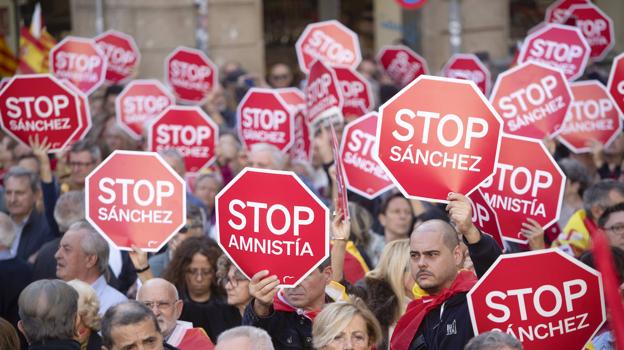 Las cifras de asistencia a las manifestaciones contra la amnistía en cada capital de España, según el PP y el Gobierno