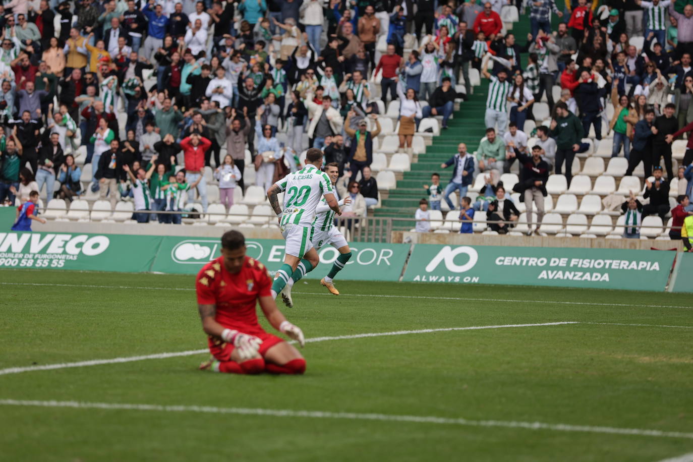 Fotos: el trepidante empate del Córdoba ante el Ceuta