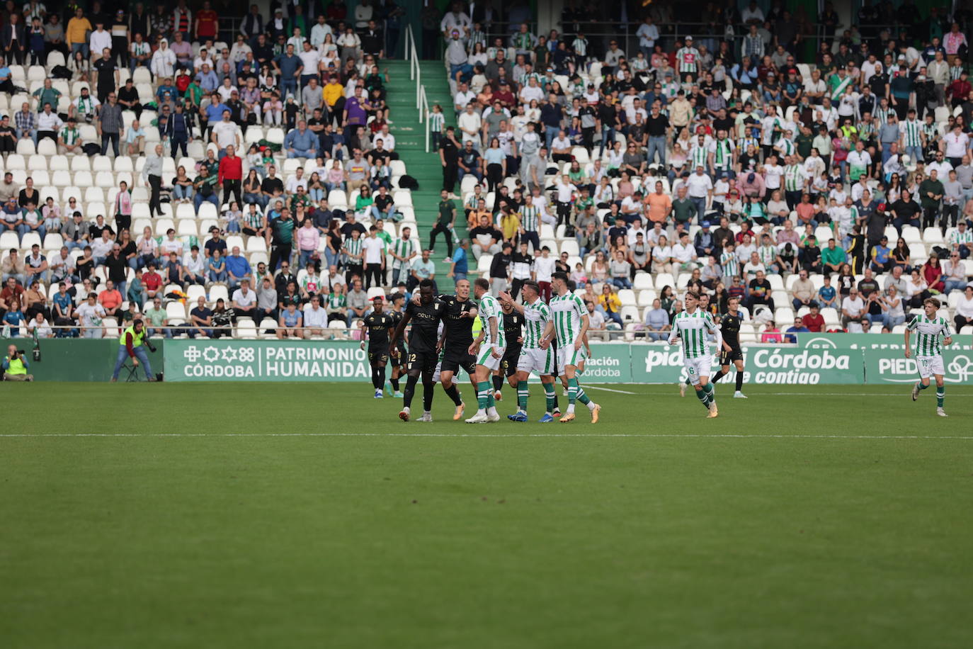 Fotos: el trepidante empate del Córdoba ante el Ceuta