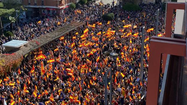 Las cifras de asistencia a las manifestaciones contra la amnistía en cada capital de España, según el PP y el Gobierno