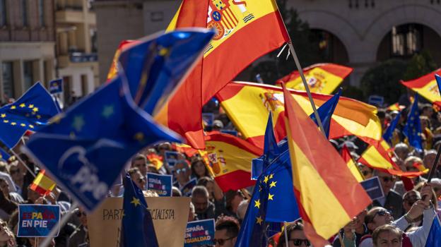 Las cifras de asistencia a las manifestaciones contra la amnistía en cada capital de España, según el PP y el Gobierno