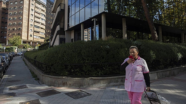 Una calle de distancia, 20.000 euros de diferencia: las mayores brechas de renta de Madrid