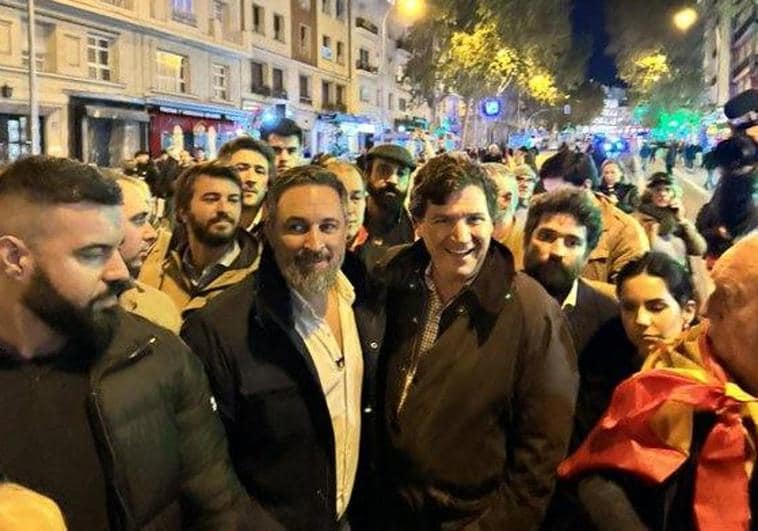 Tucker Carlson y Santiago Abascal