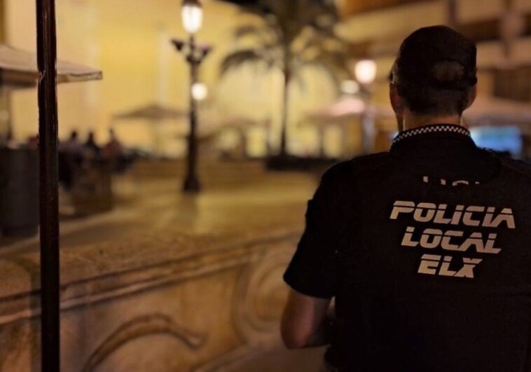 Imagen de archivo de un policía local de Elche