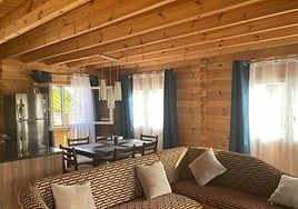 La casa prefabricada de madera de 48 metros cuadrados y una espaciosa sala que cuesta 8.900 euros por el Black Friday