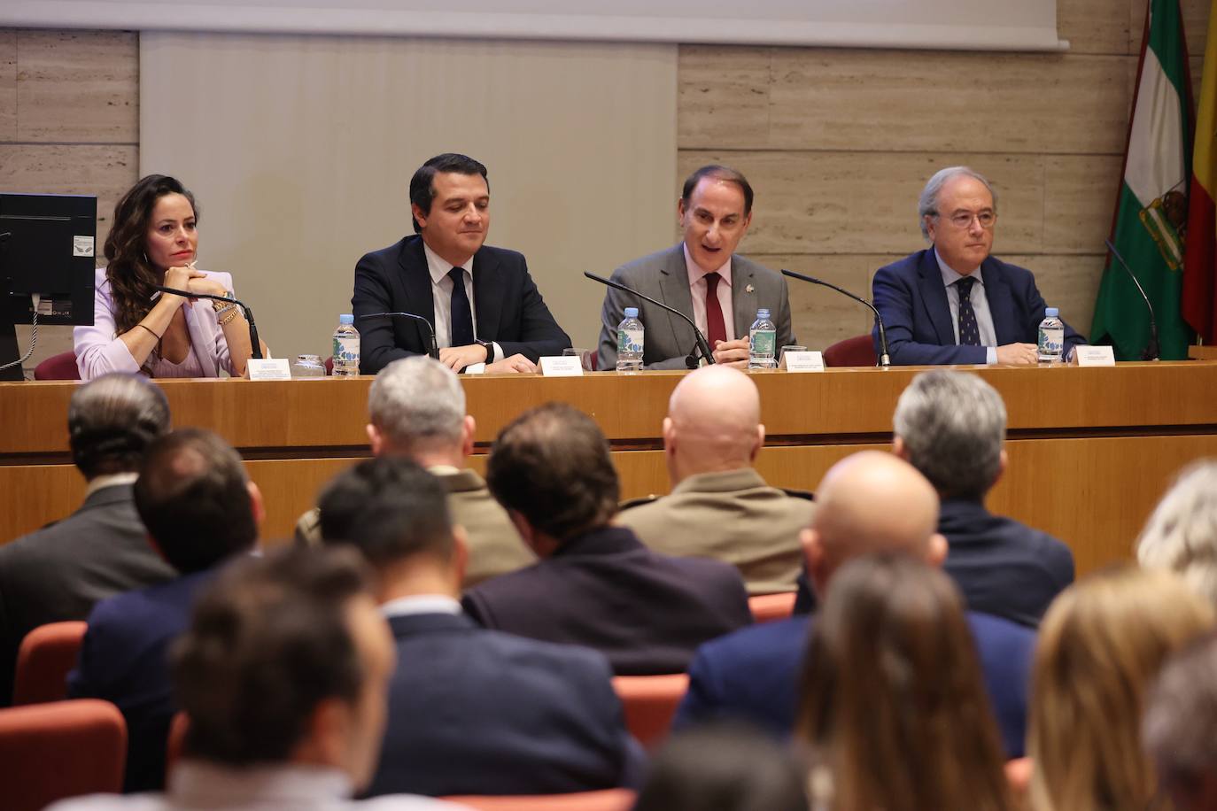 Fotos: Córdoba y la Base Logística del Ejército buscan inversores en Málaga