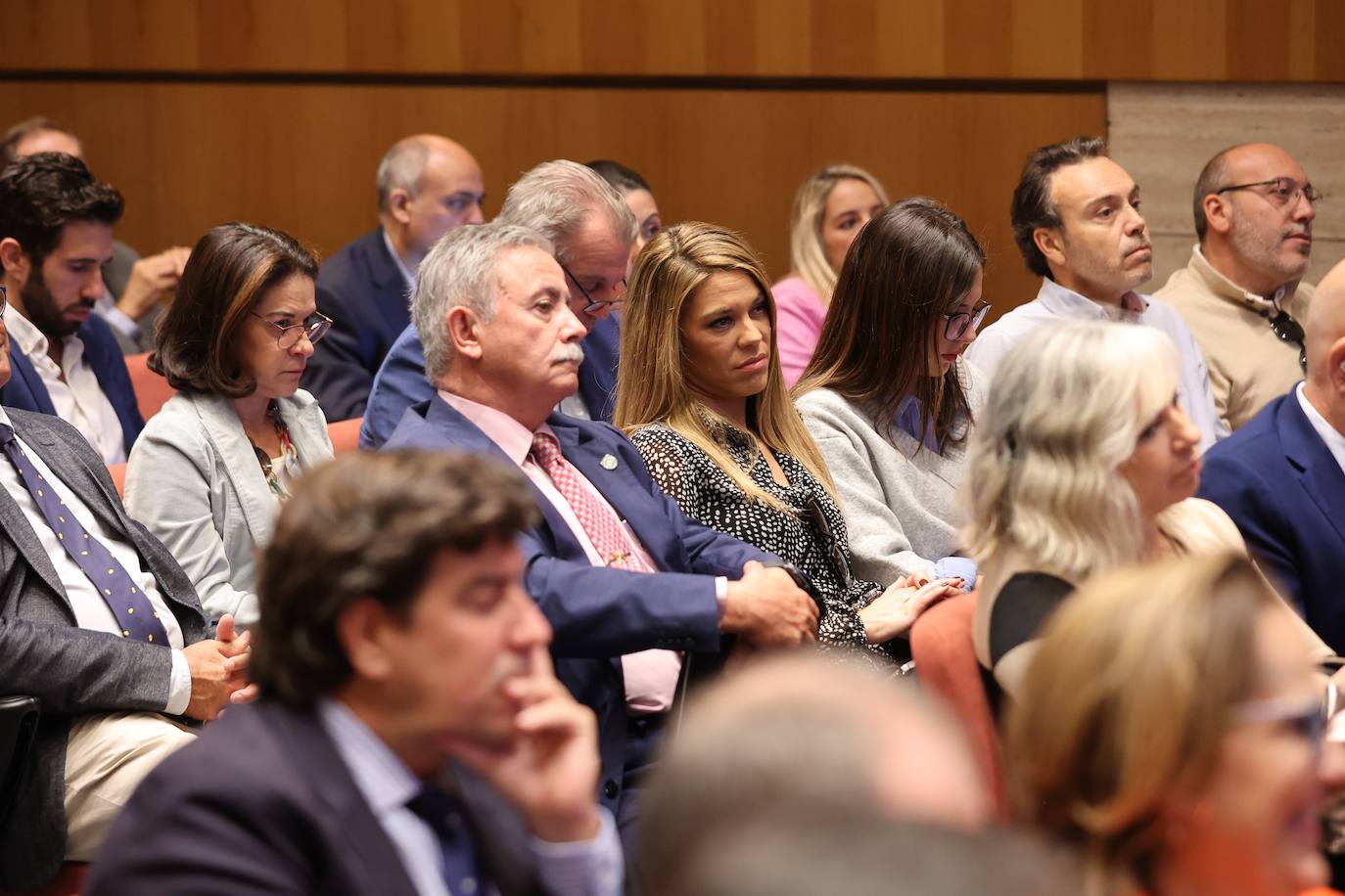 Fotos: Córdoba y la Base Logística del Ejército buscan inversores en Málaga