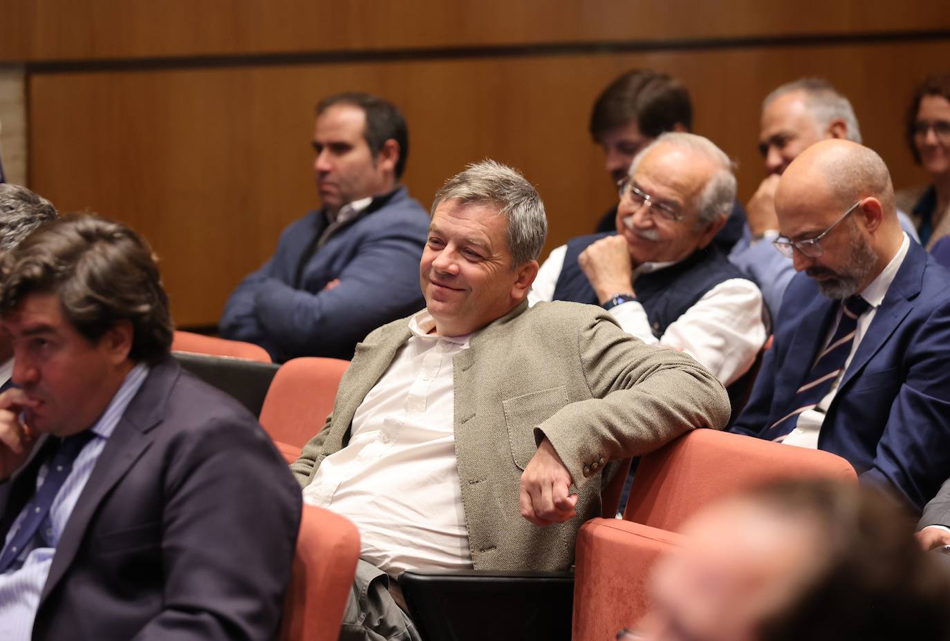 Fotos: Córdoba y la Base Logística del Ejército buscan inversores en Málaga