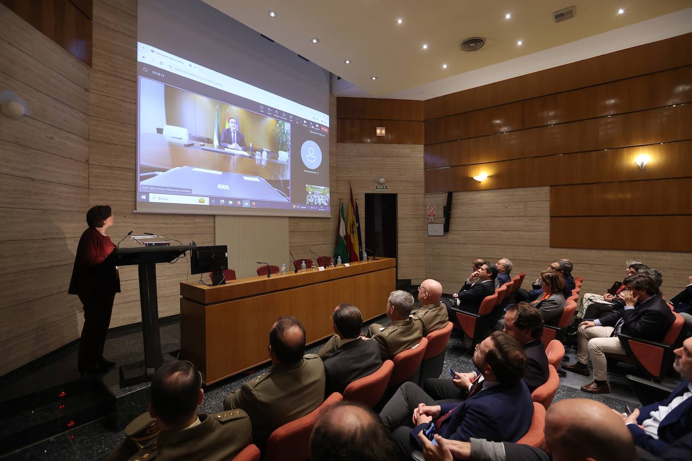 Fotos: Córdoba y la Base Logística del Ejército buscan inversores en Málaga