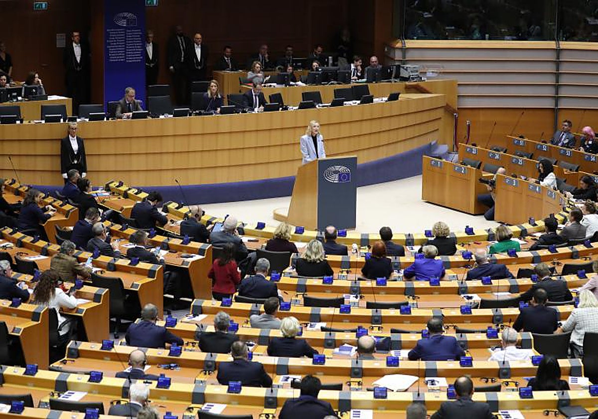 La presidenta del Parlamento Europeo, Roberta Metsola, interviene la semana pasada durante el pleno