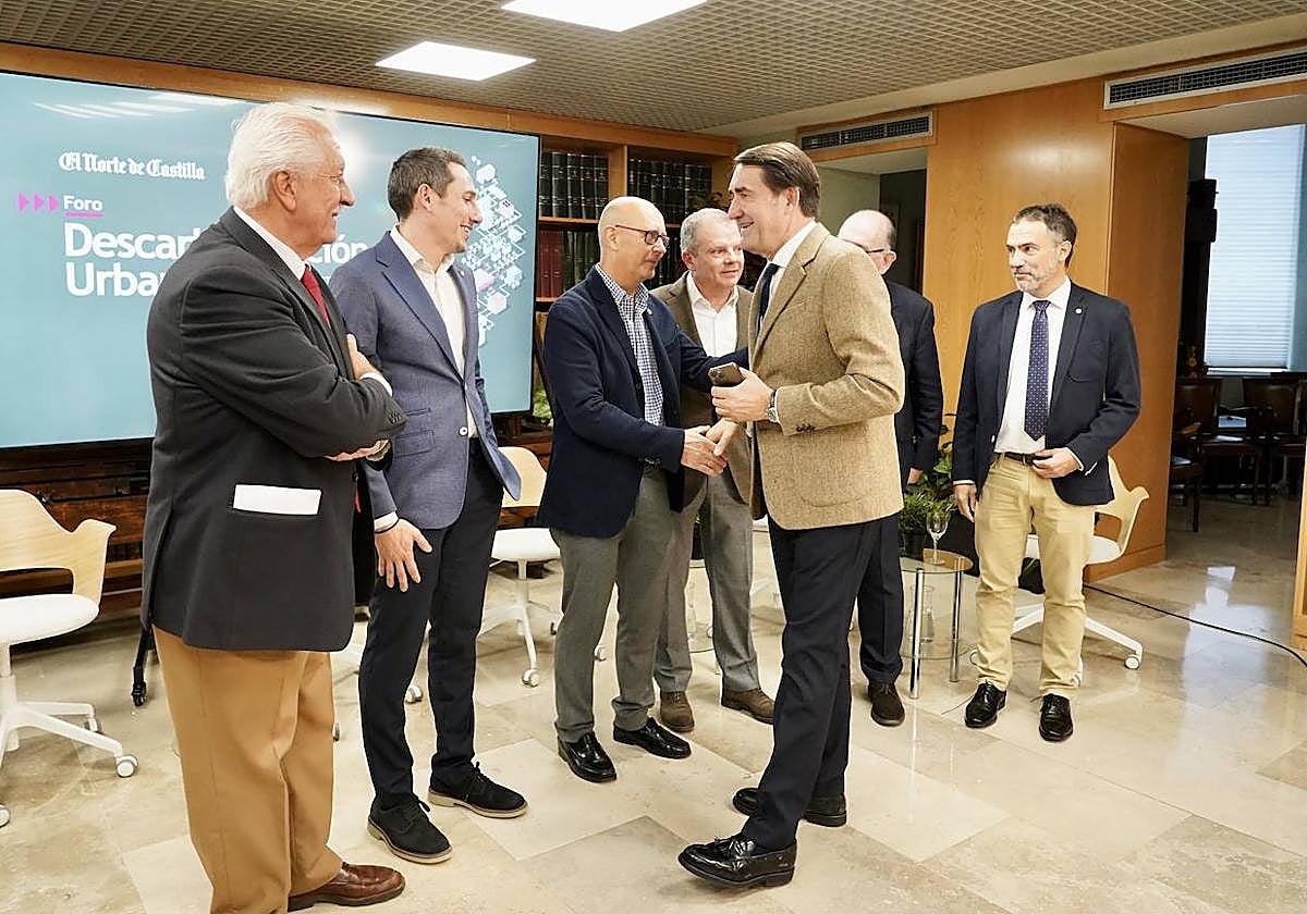 El consejero de Medio Ambiente, Vivienda y Ordenación del Territorio, Juan Carlos Suárez-Quiñones, inaugura la Jornada 'Descarbonización Urbana y Red de Calor de Valladolid', organizada por El Norte de Castilla.