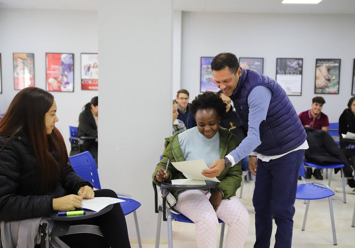 Actividad del servicio de empelo para jóvenes en Cáritas