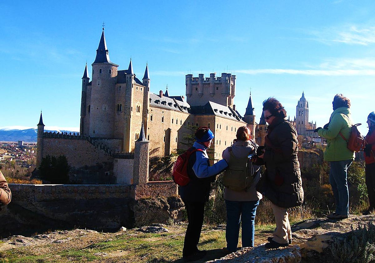 La Asociación del Turismo Rural y Activo de Segovia, durante una de sus rutas